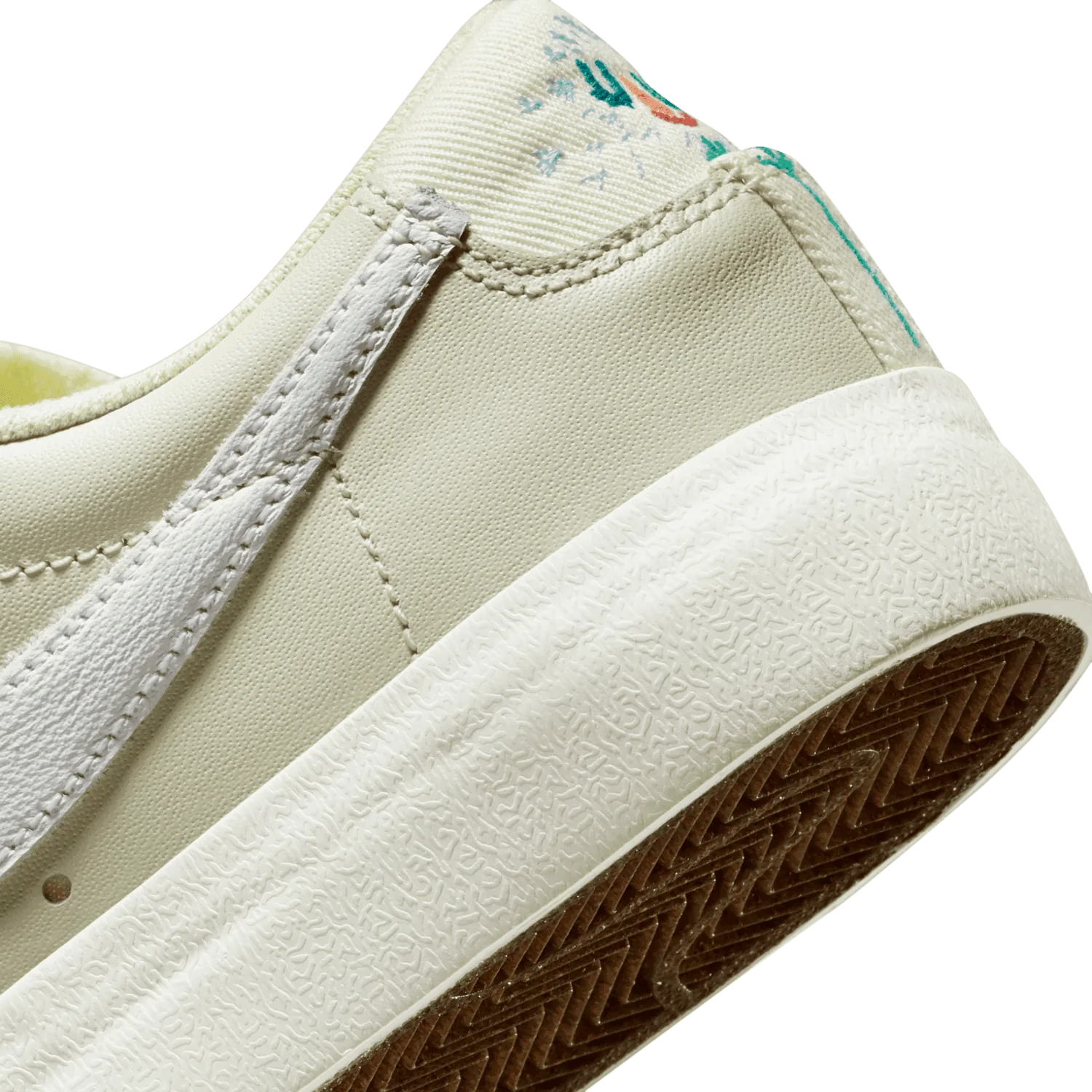 Nike Blazer Low '77 Shoes image 7