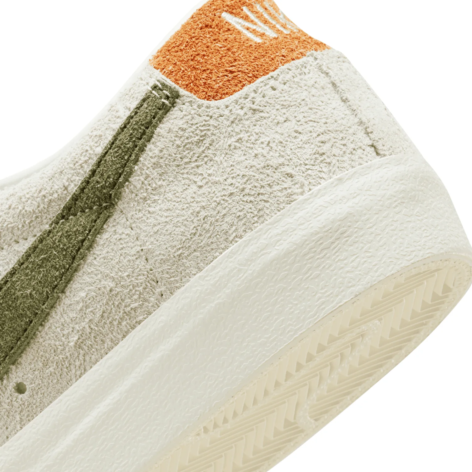 Nike Blazer Low '77 Premium Coconut Milk image 8