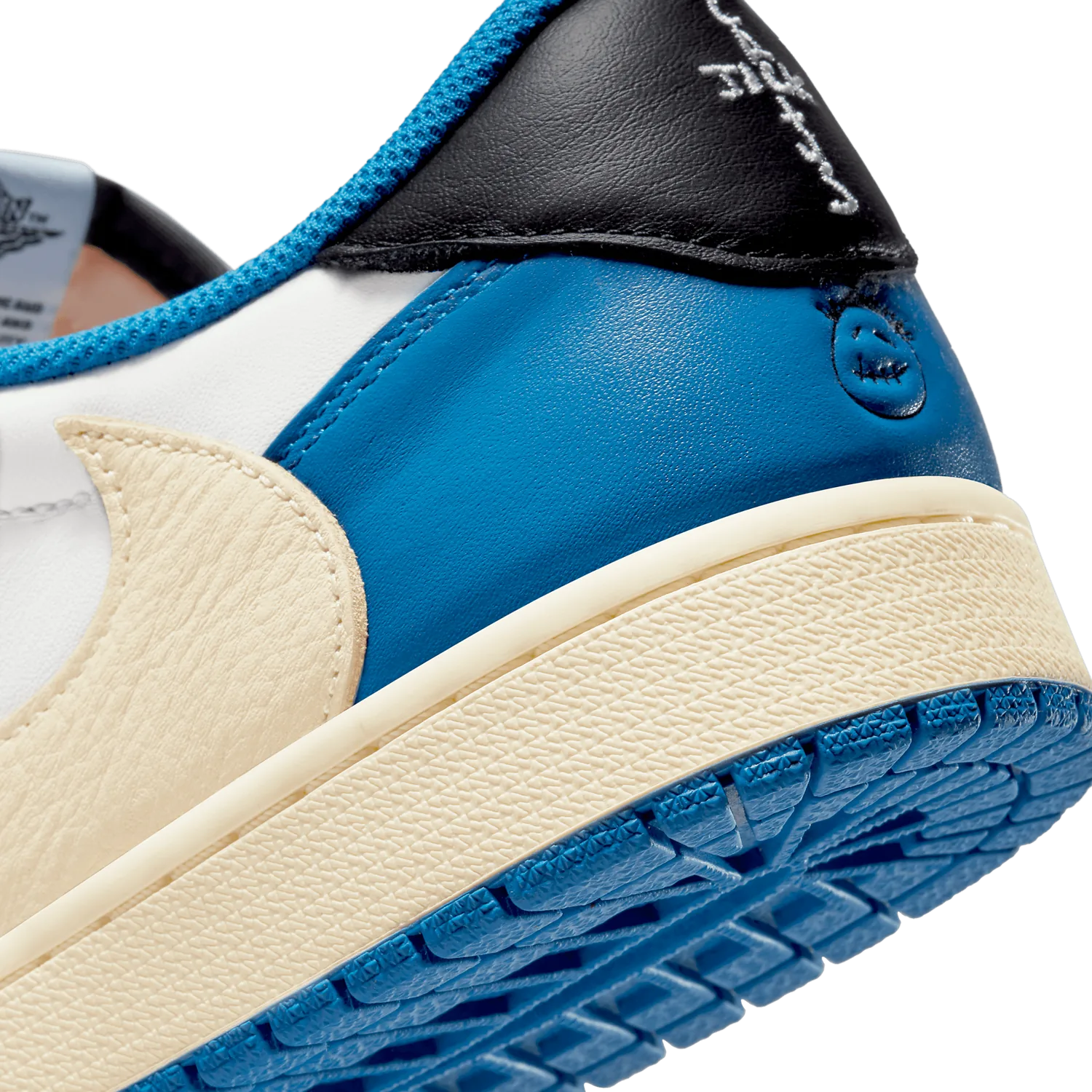 Jordan 1 Low fragment design x Travis Scott image 7