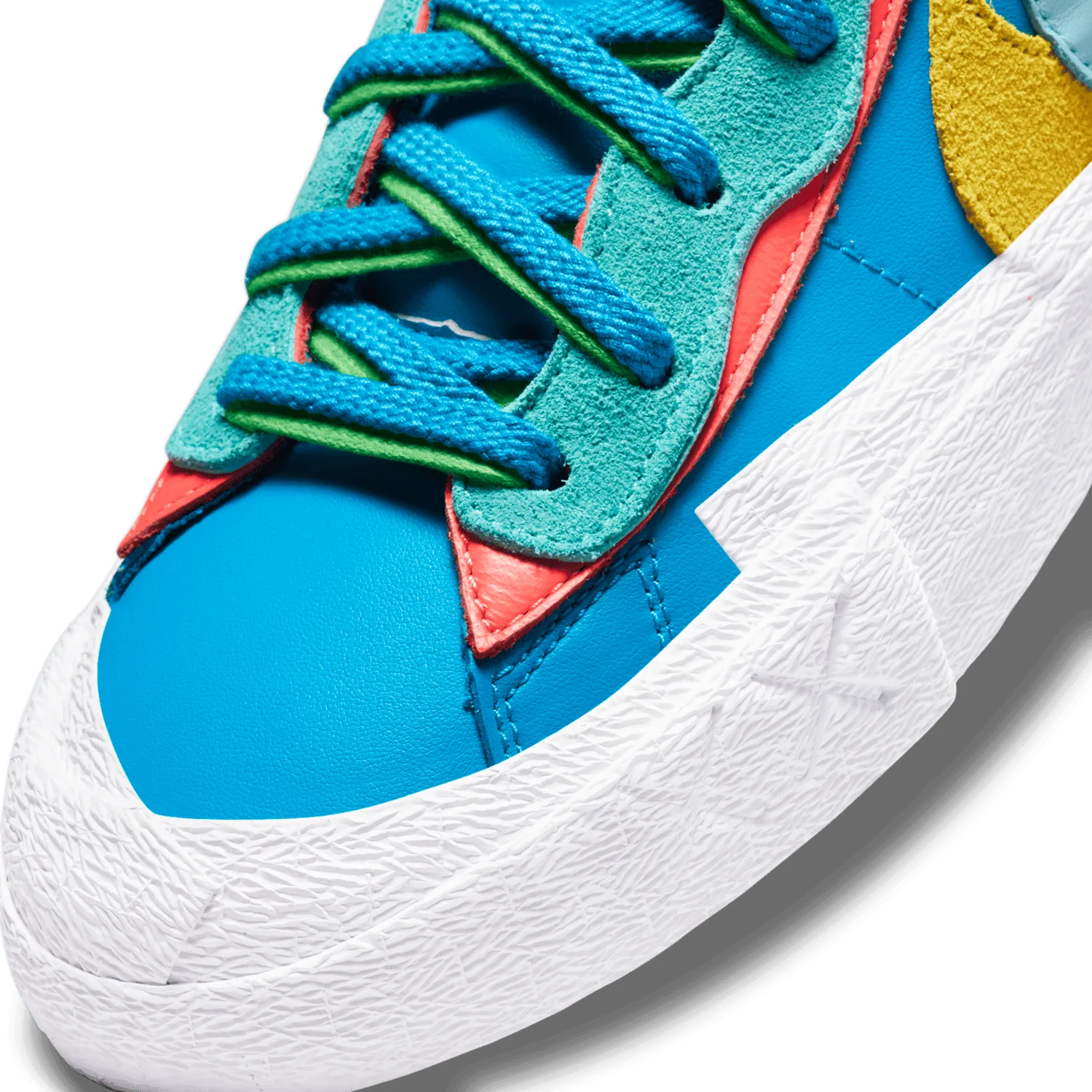 Nike Blazer Low sacai KAWS Neptune Blue image 8