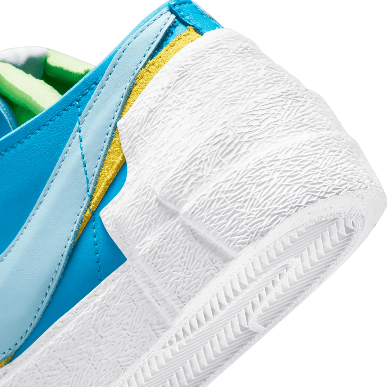 Nike Blazer Low sacai KAWS Neptune Blue image 9