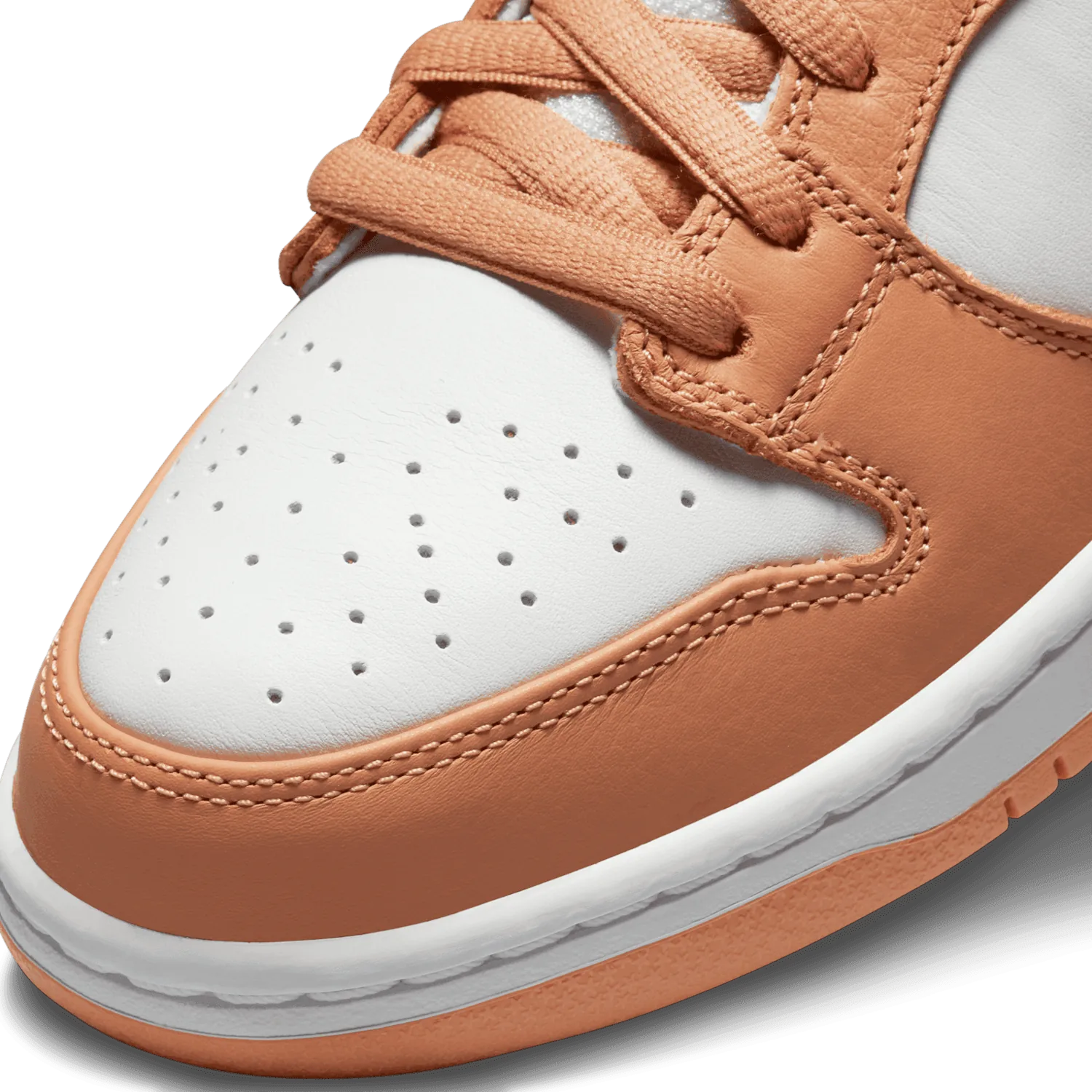 Nike SB Dunk Low Light Cognac image 6