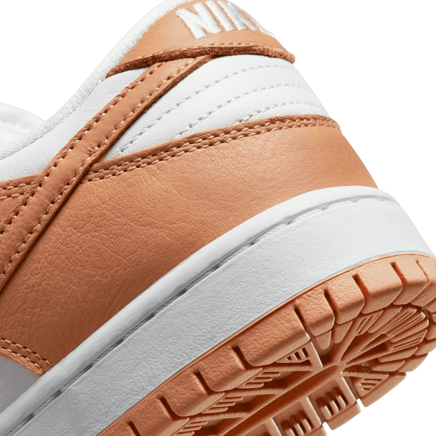 Nike SB Dunk Low Light Cognac image 7