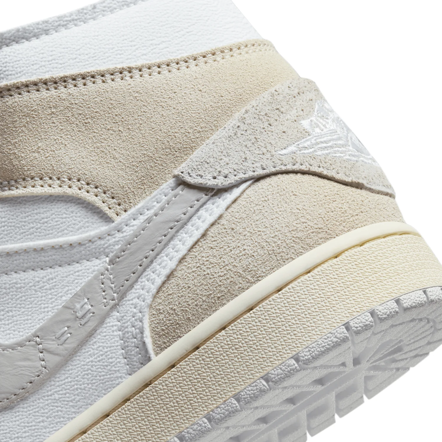 Air Jordan 1 Mid SE Craft White Light Orewood Brown image 6