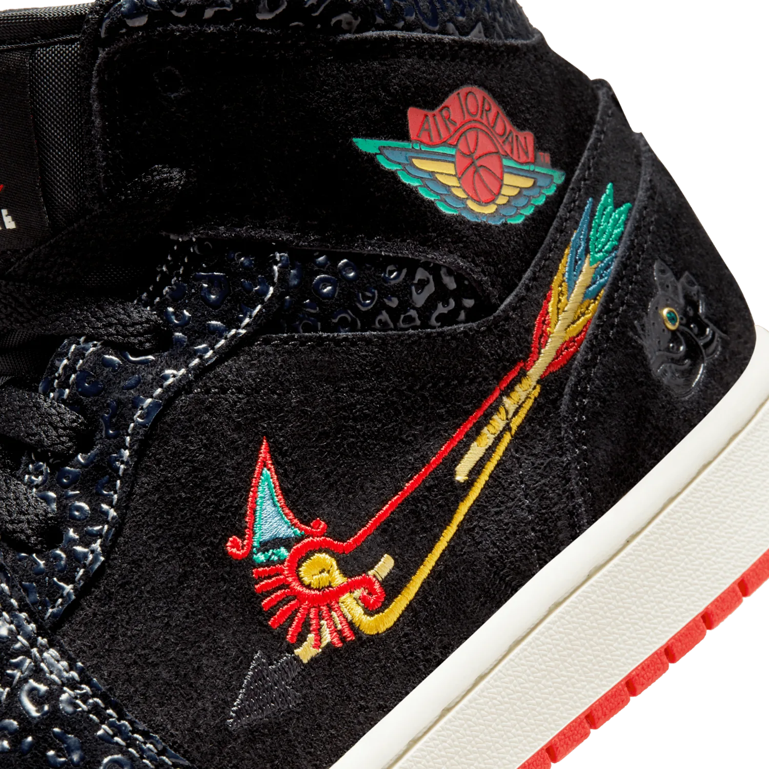 Jordan 1 Mid SE Siempre Familia image 12