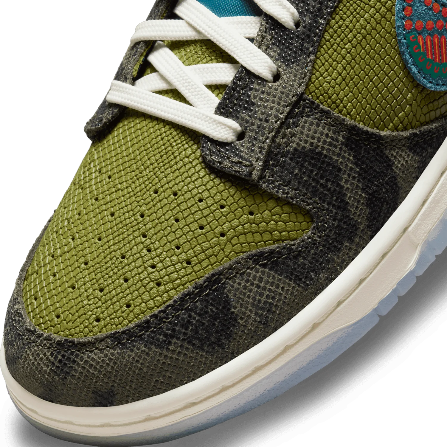 Nike Dunk Low Siempre Familia image 5