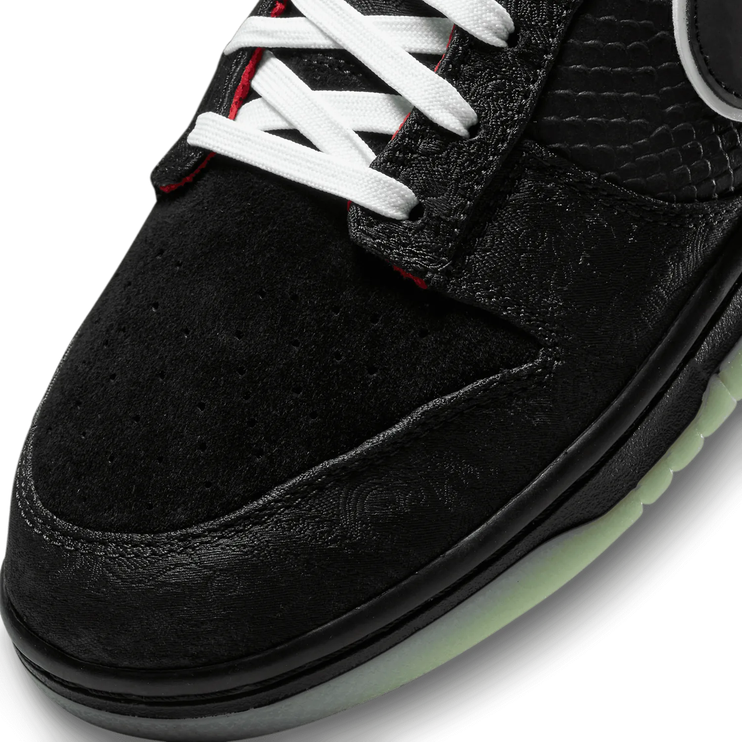 Nike Dunk Low League of Legends LPL image 6