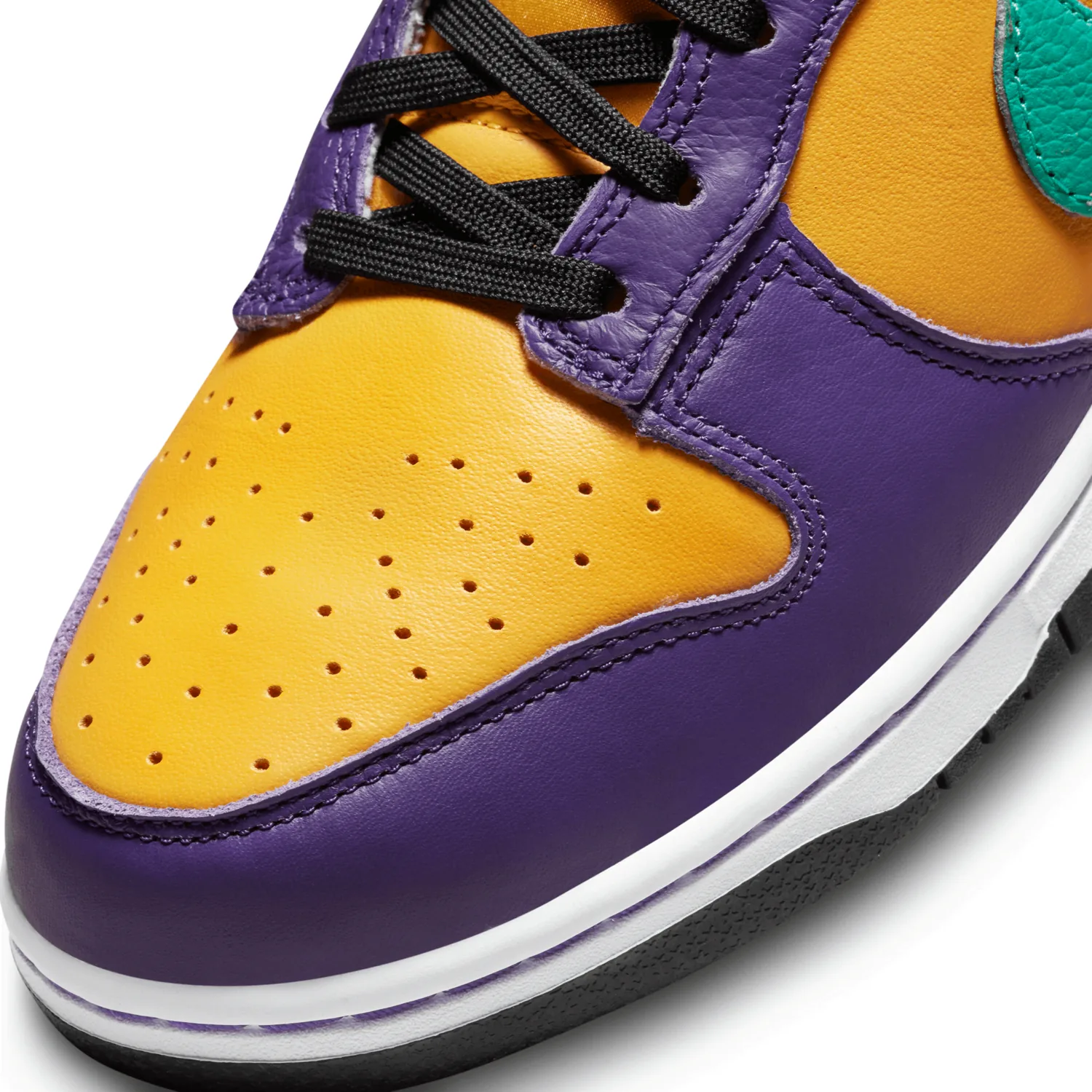 Nike Dunk Low LX Lisa Leslie image 8
