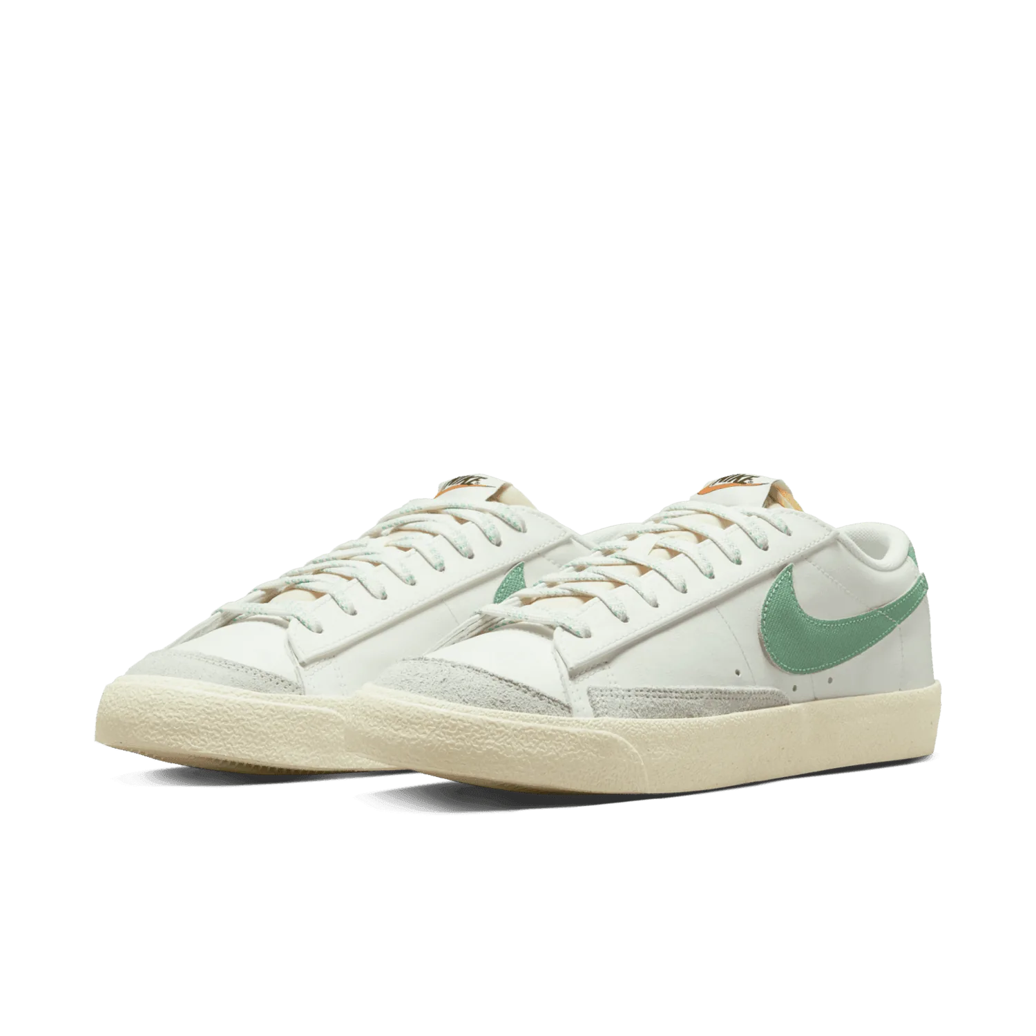 Nike Blazer Low '77 PRM Shoes image 4