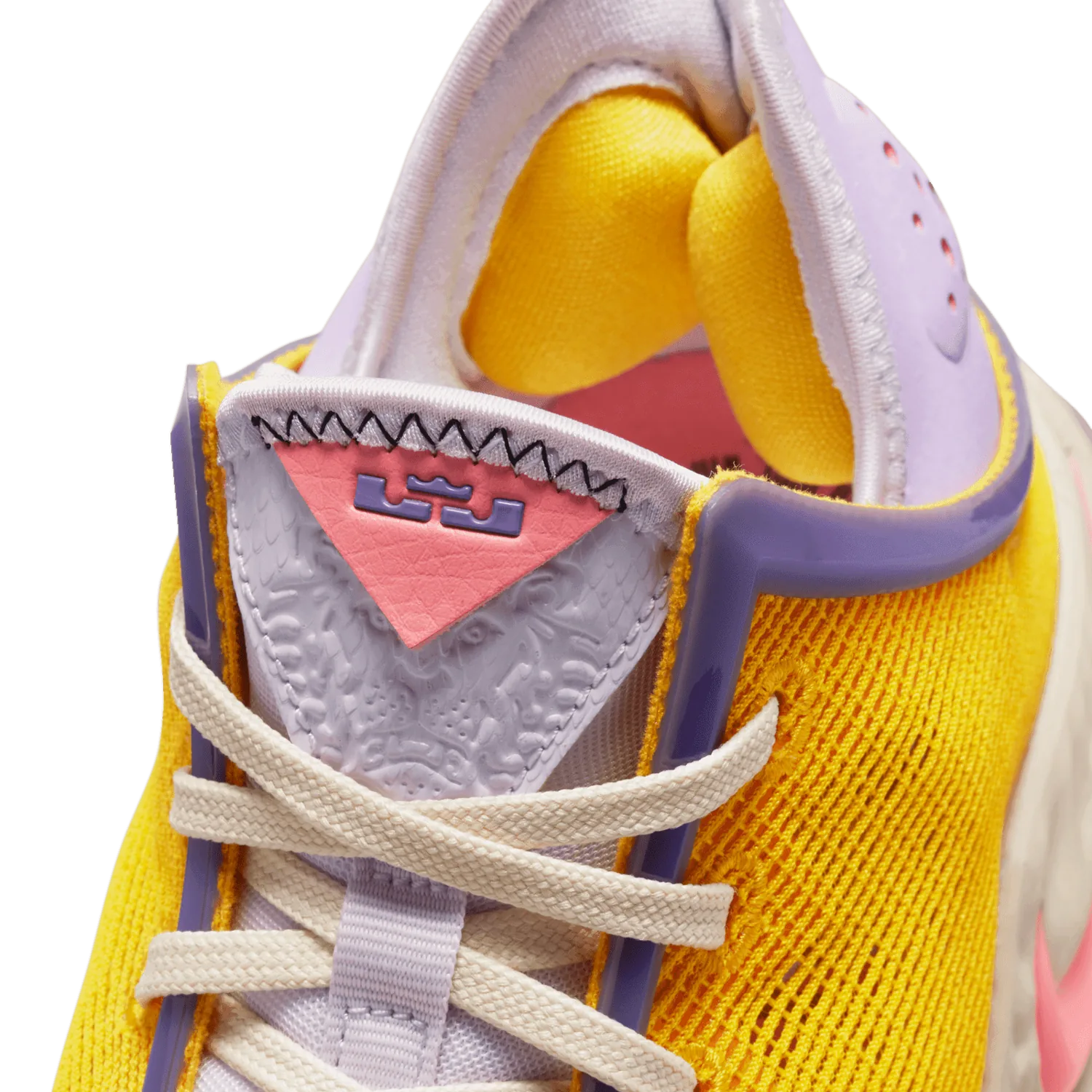 Nike Lebron 19 Low Mismatch image 10