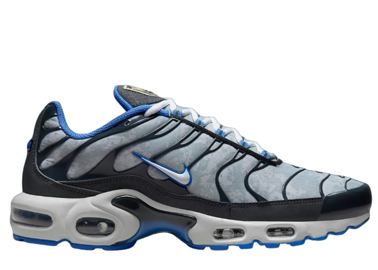 Nike Air Max Plus Social F.C.