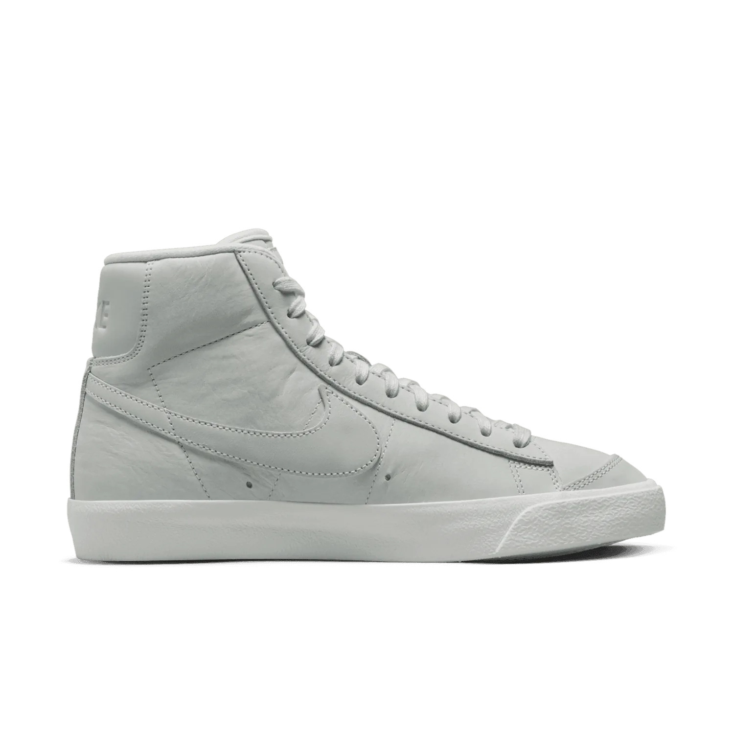 Nike Blazer Mid Premium Shoes image 3