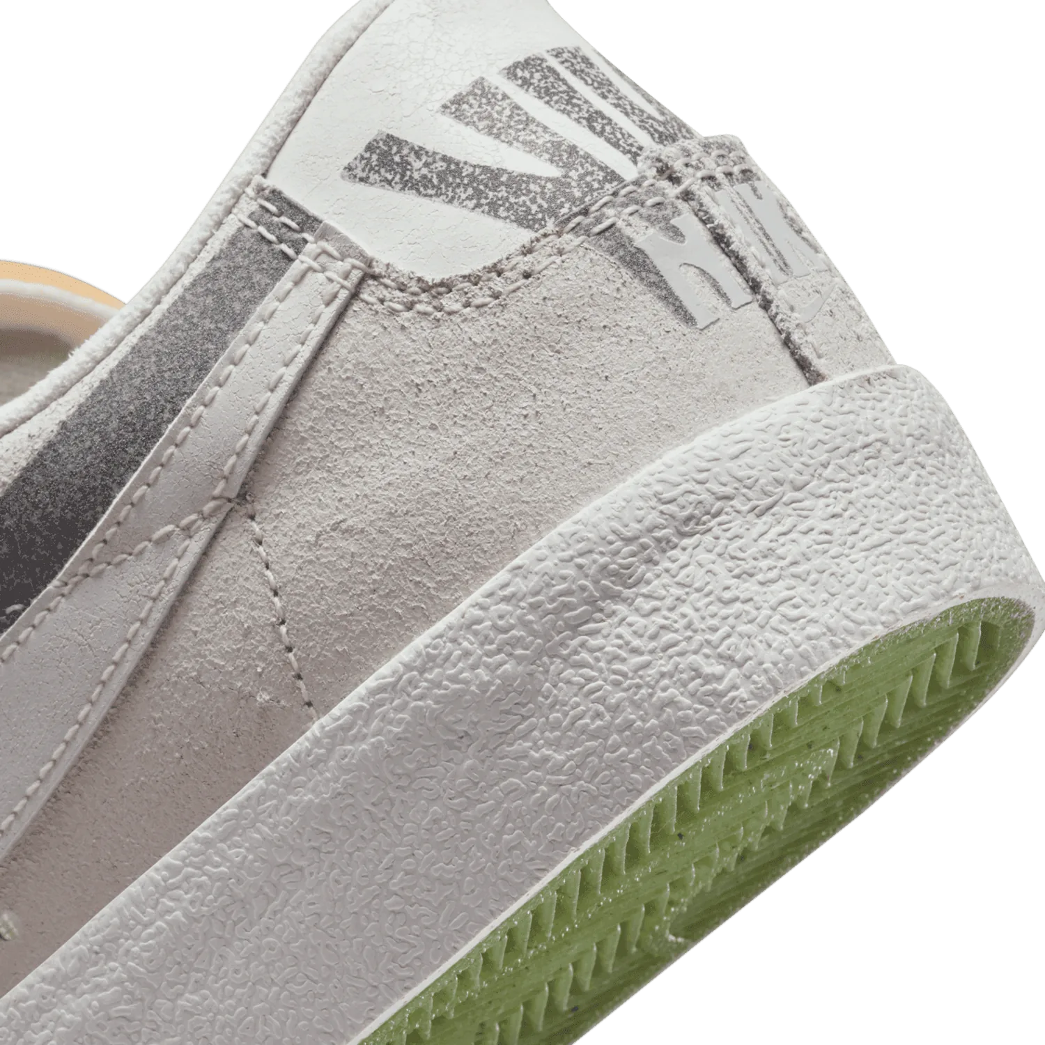 Nike Blazer Low 77 Premium Halloween image 5