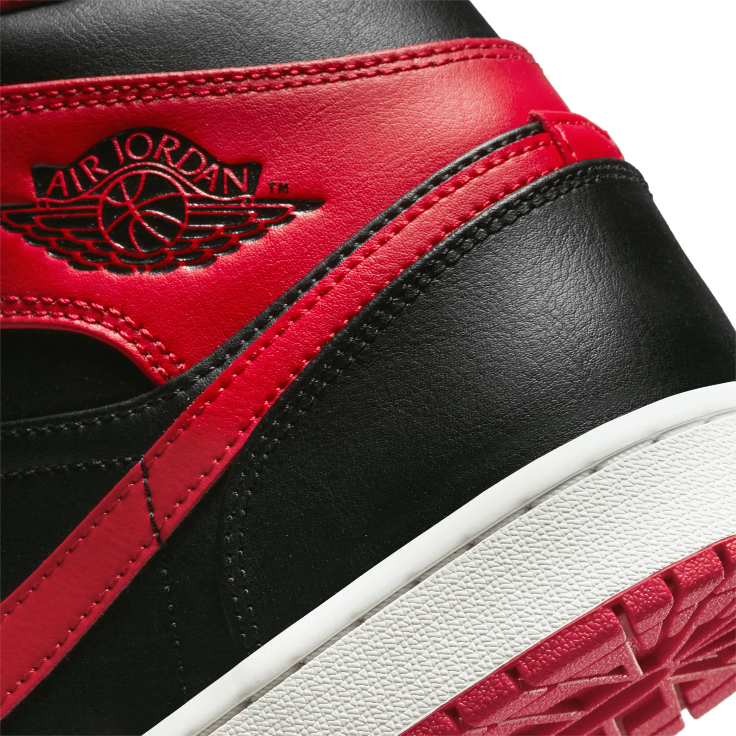 Jordan 1 Mid Alternate Bred image 8