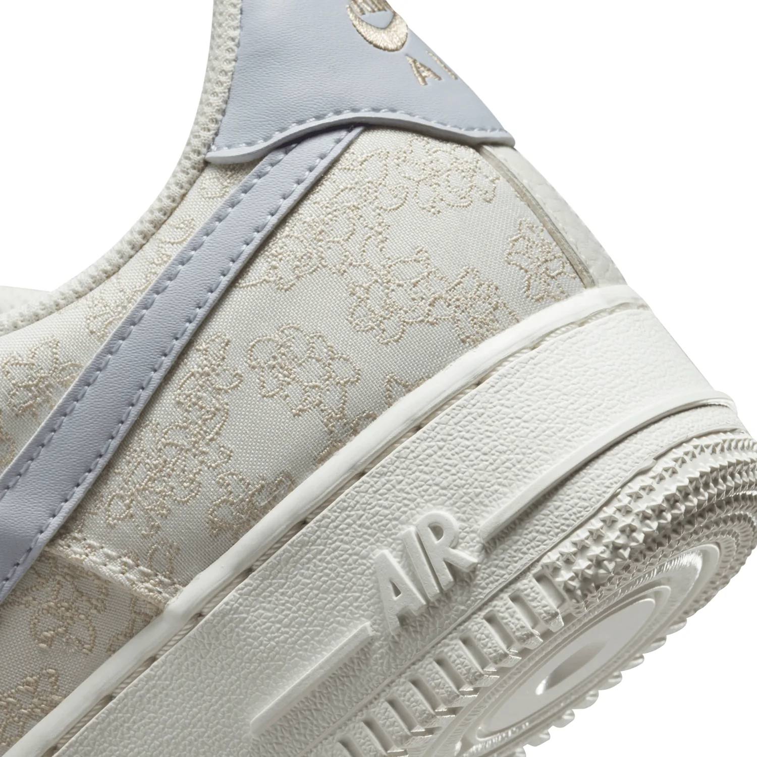 Nike Air Force 1 '07 SE Shoes image 8