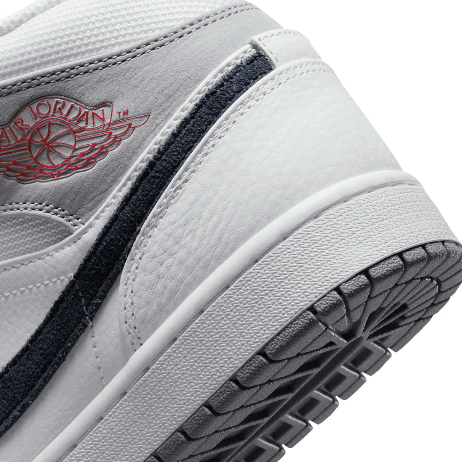 Jordan 1 Mid Paris image 7