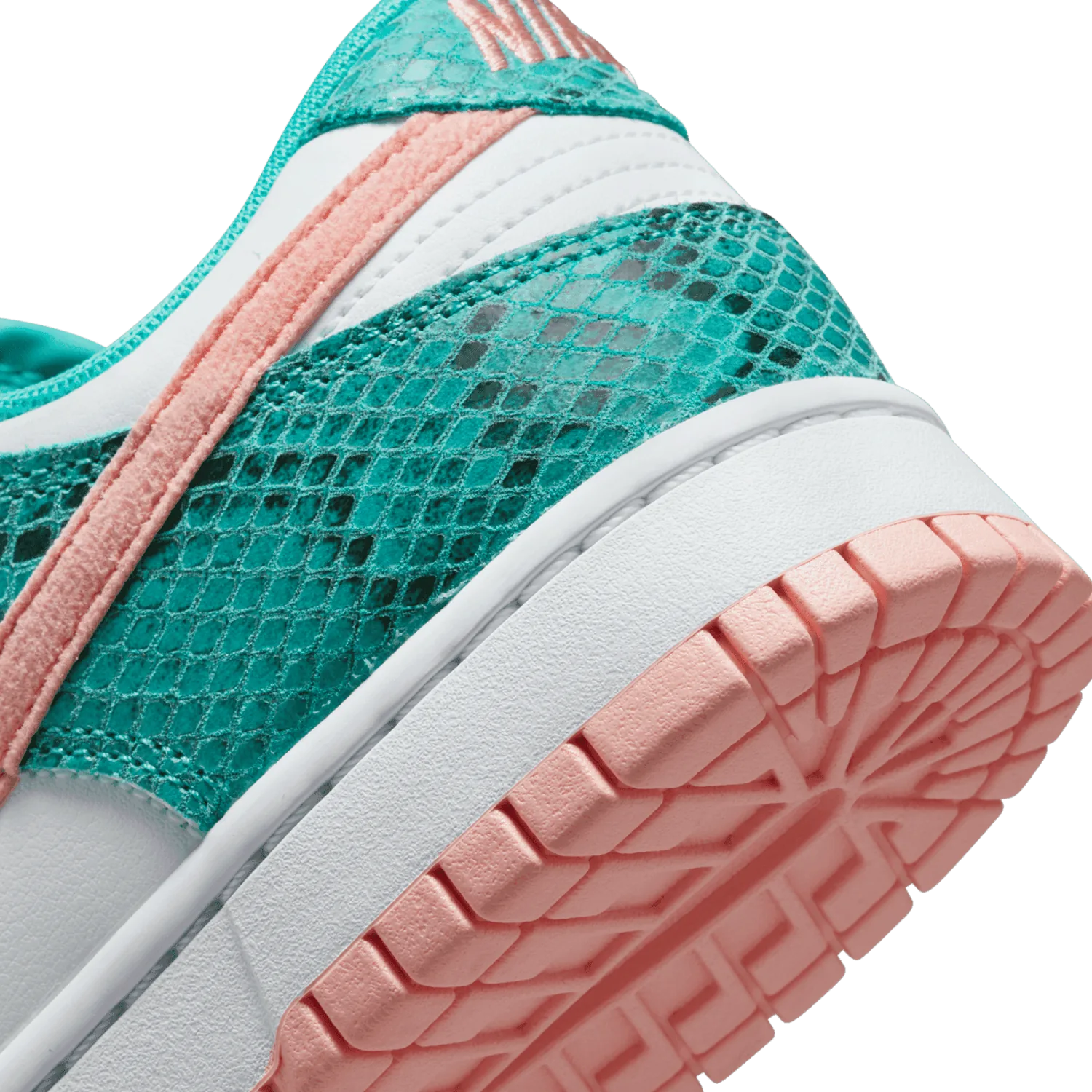 Nike Dunk Low Snakeskin image 7