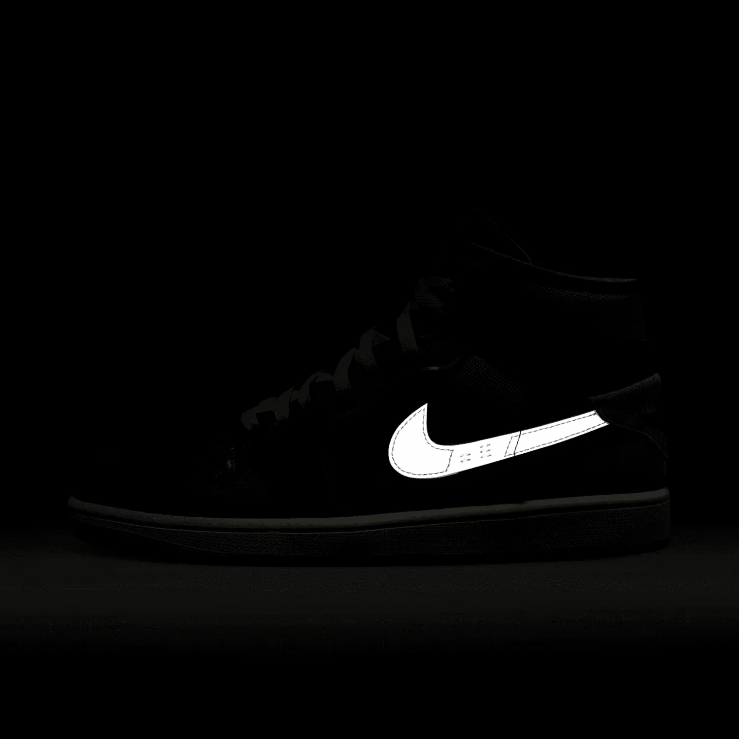 Air Jordan 1 Mid SE Craft Obsidian image 9