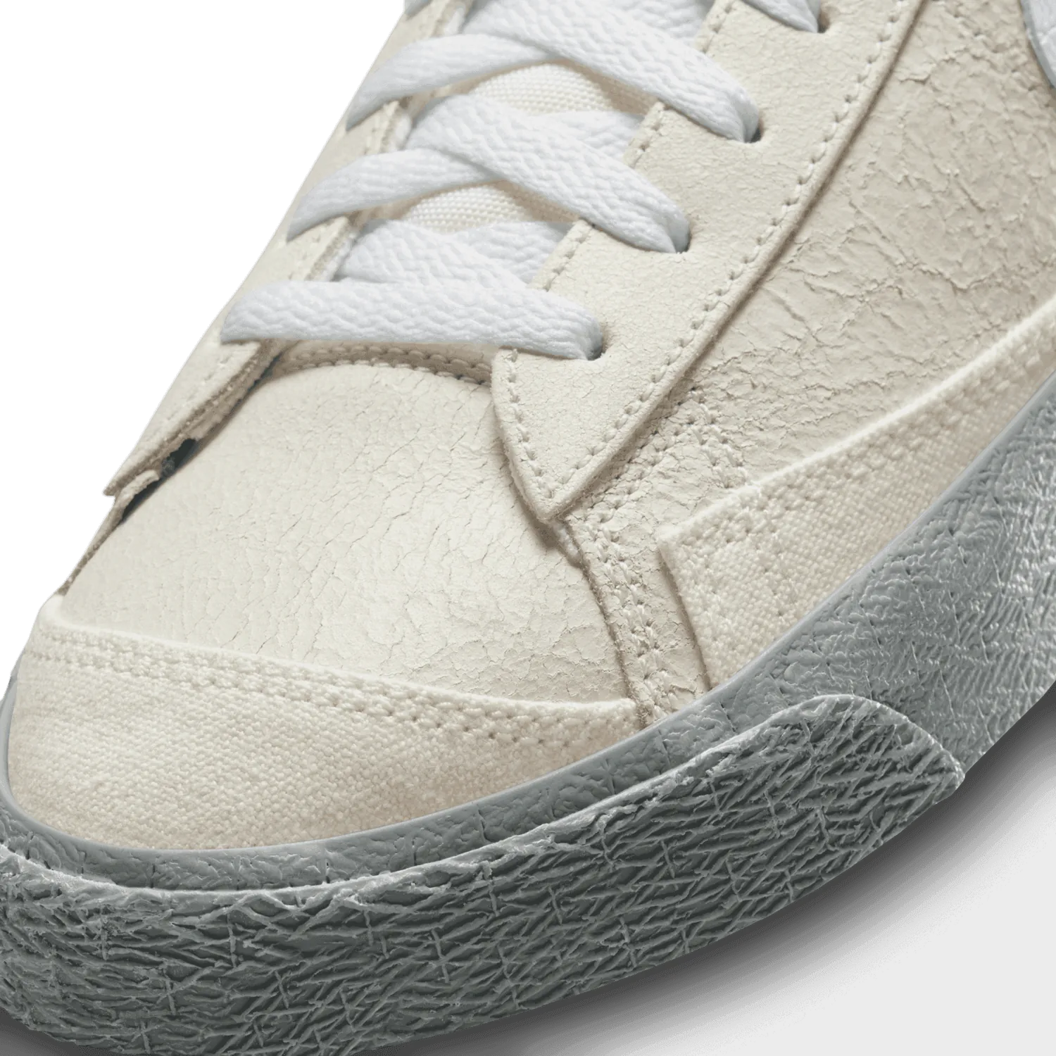 Nike Blazer Mid '77 EMB Summit White Phantom image 6