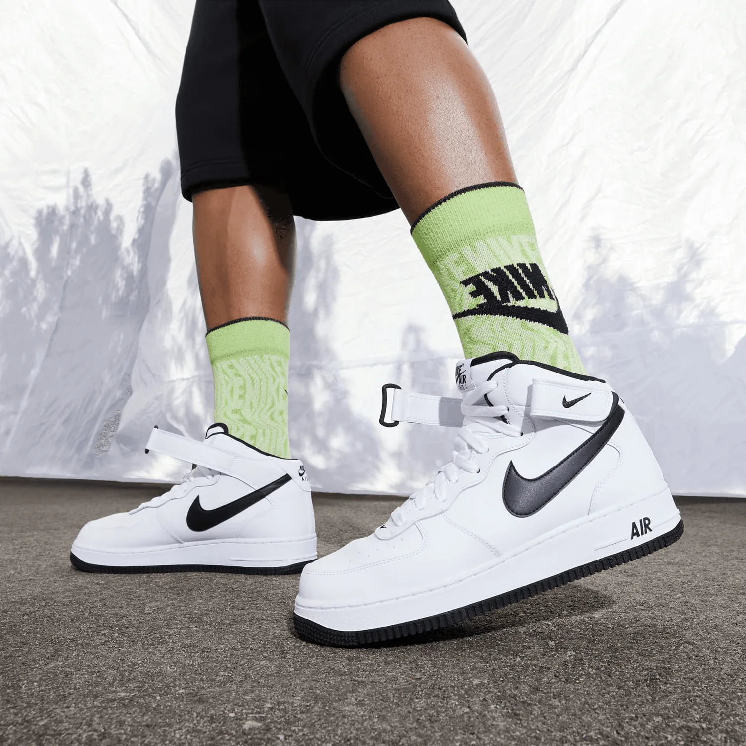 Nike Air Force 1 Mid '07 White Black image 2