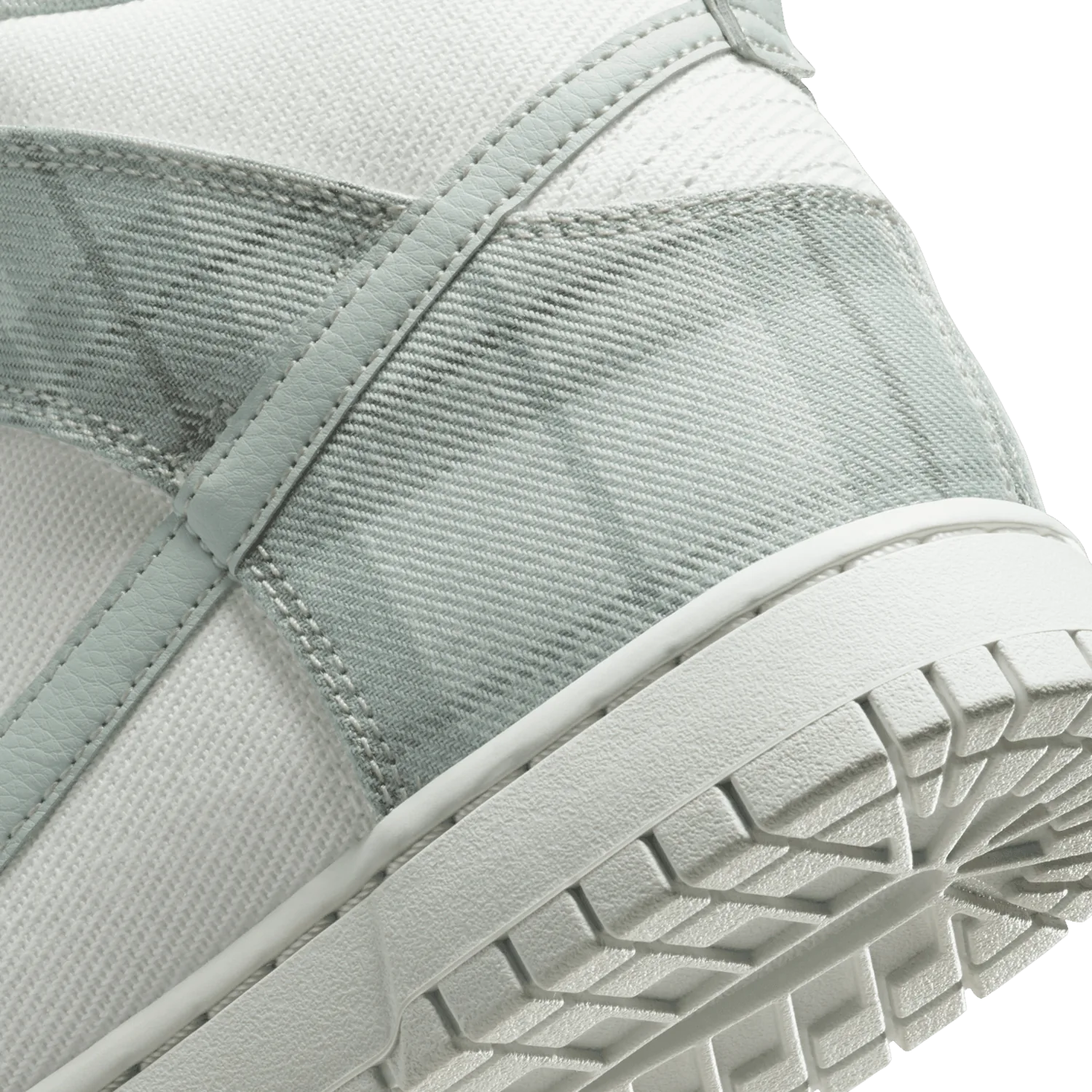 Nike Dunk High Tartan Plaid White Light Silver image 7