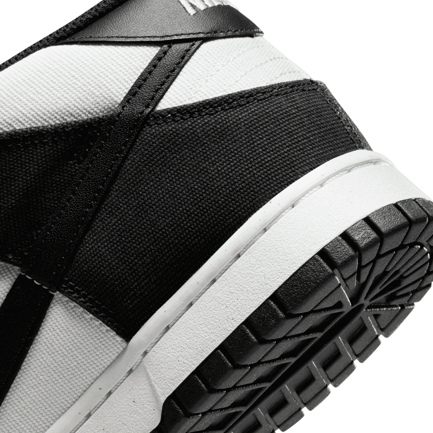 Nike Dunk Mid Panda image 7