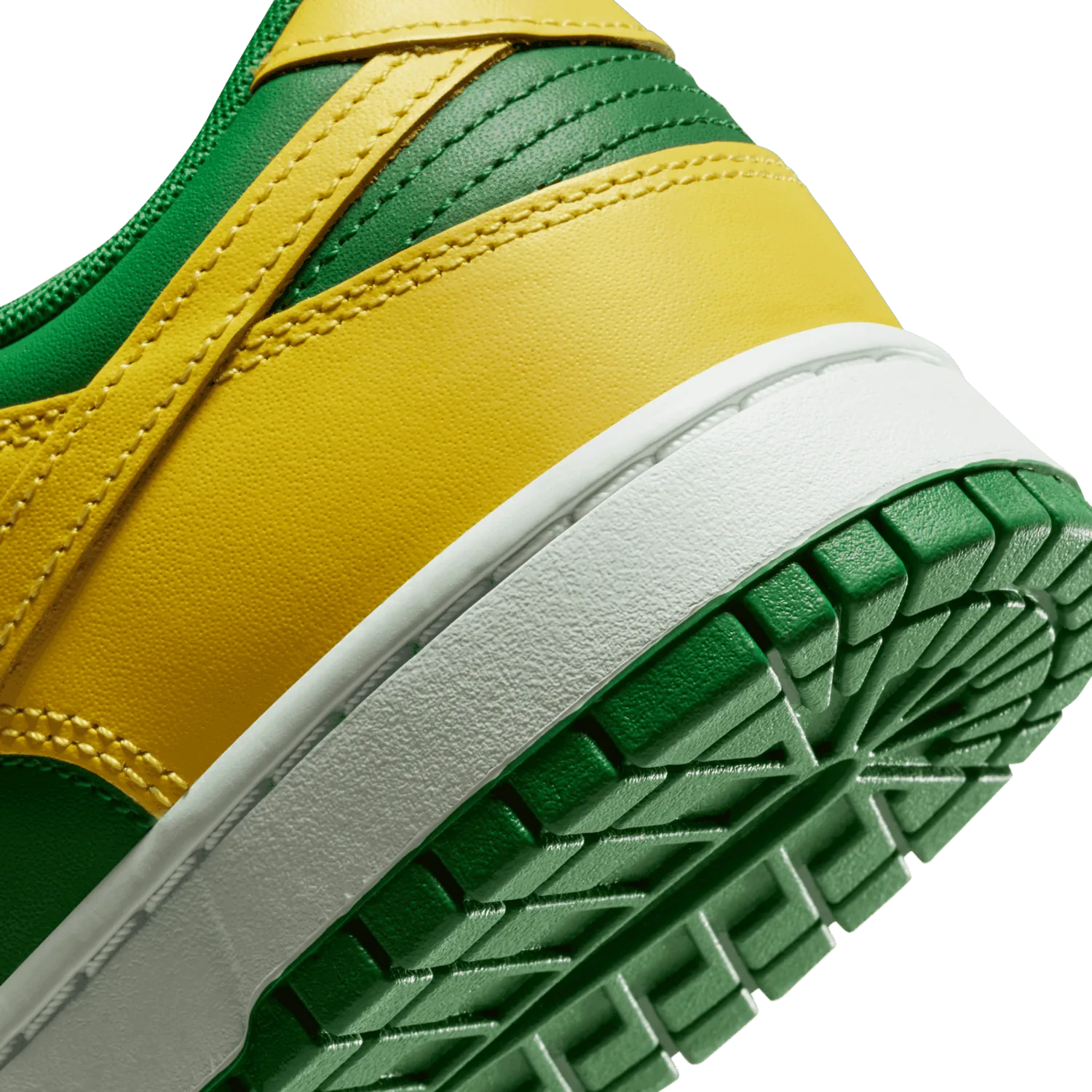Nike Dunk Low Oregon image 6