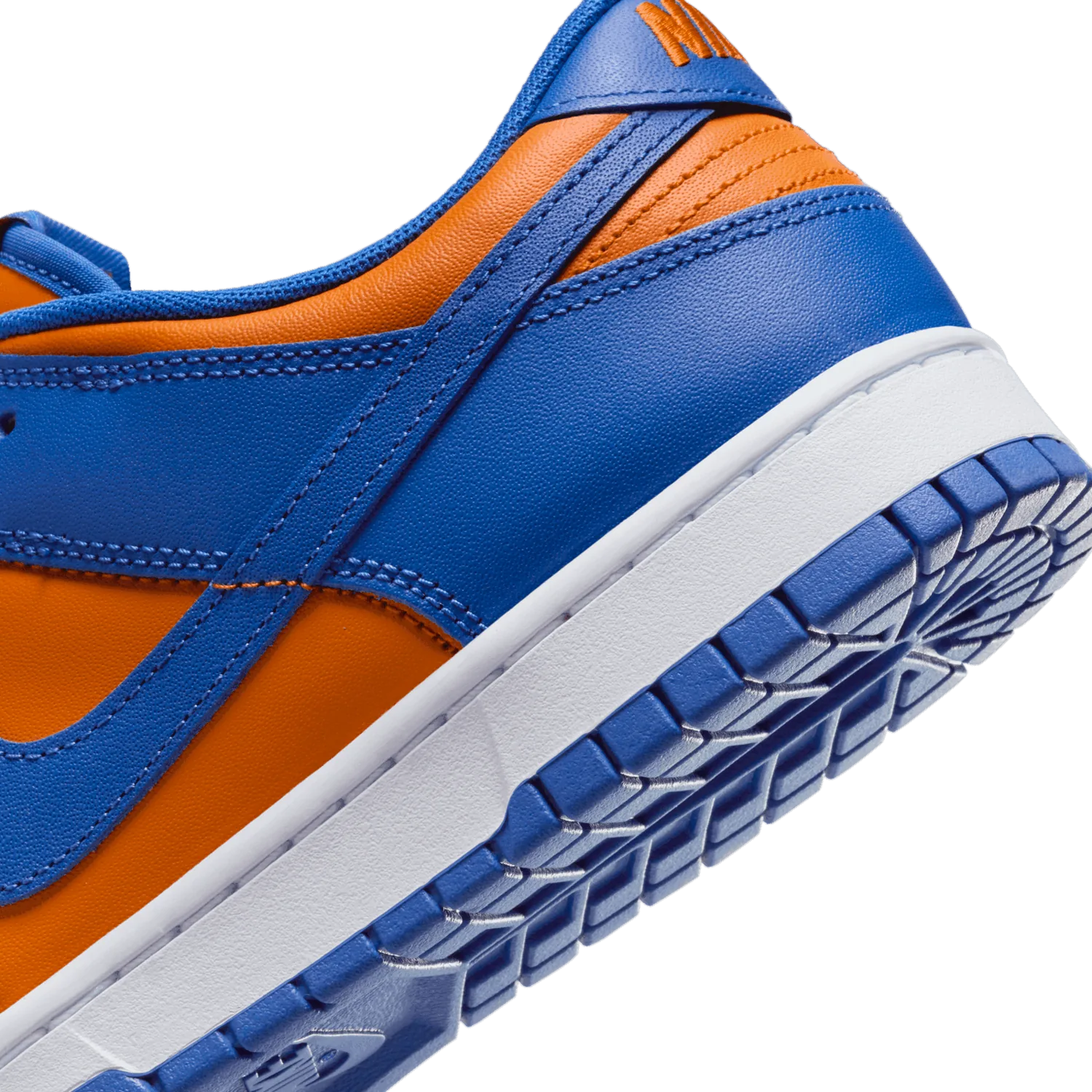 Nike Dunk Low Knicks image 6