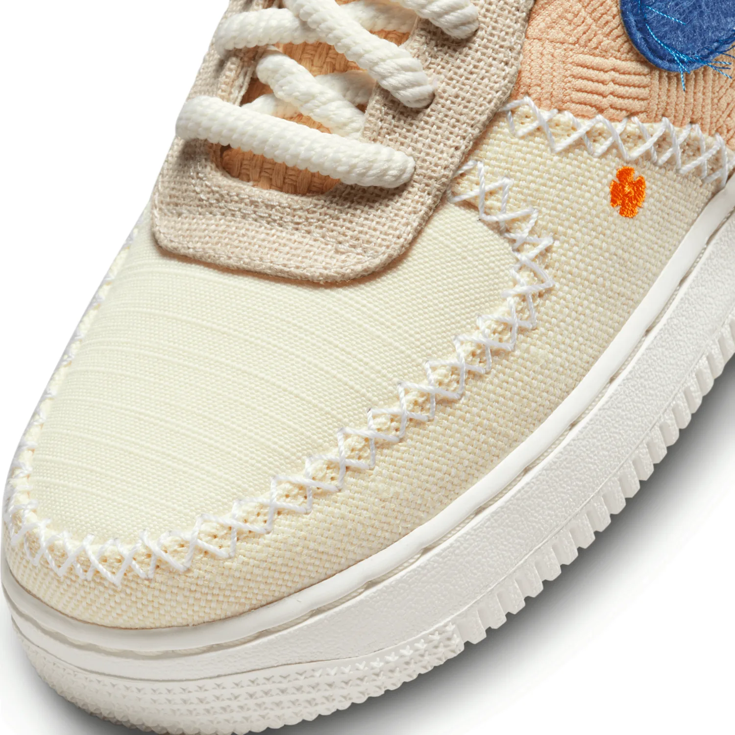 Nike Air Force 1 Low Premium LA Flea image 9