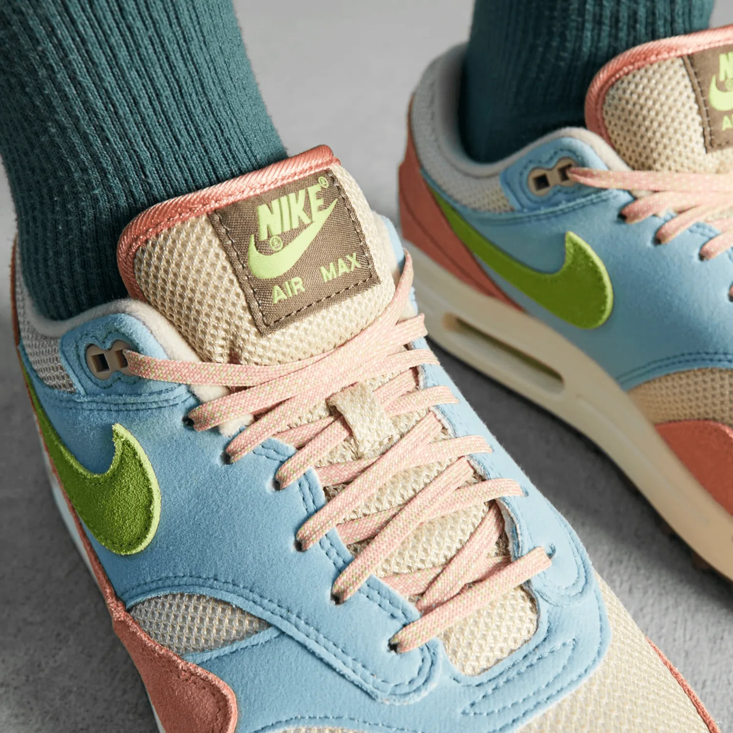 Nike Air Max 1 Light Madder Root image 2