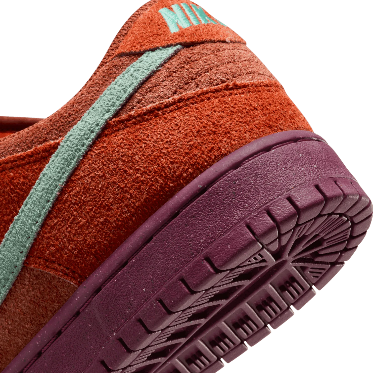 Nike SB Dunk Low Mystic Red image 7