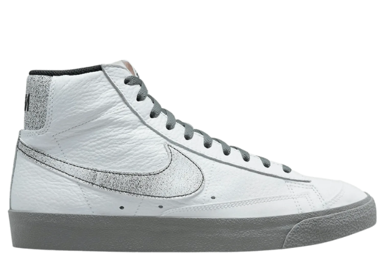 Nike Blazer Mid EMB Classics