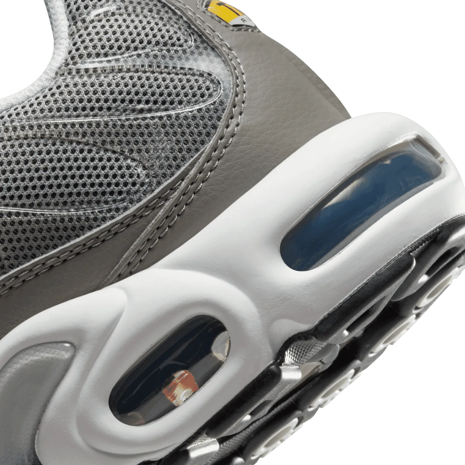 Nike Air Max Plus Flat Pewter Photon Dust image 9