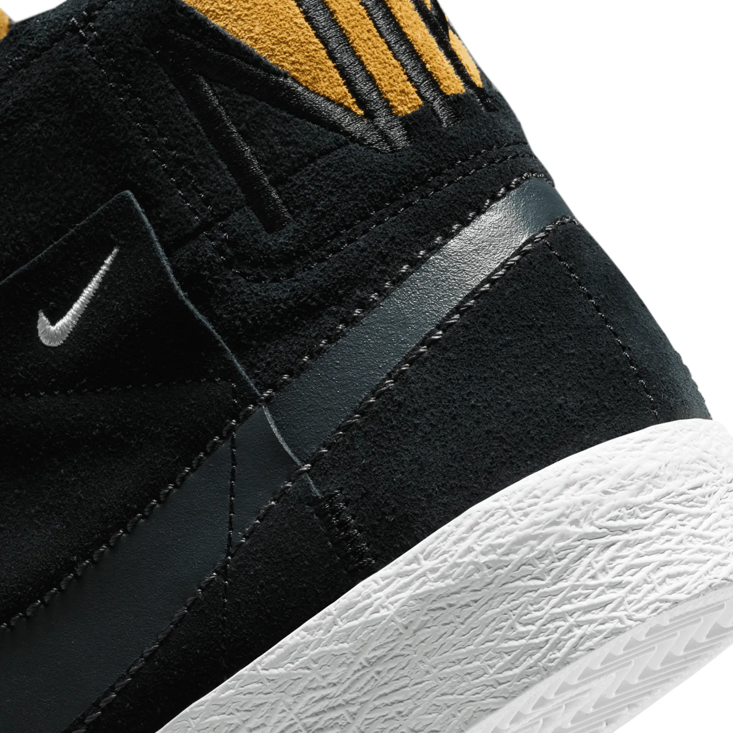 Nike SB Zoom Blazer Mid Patchwork Black image 4
