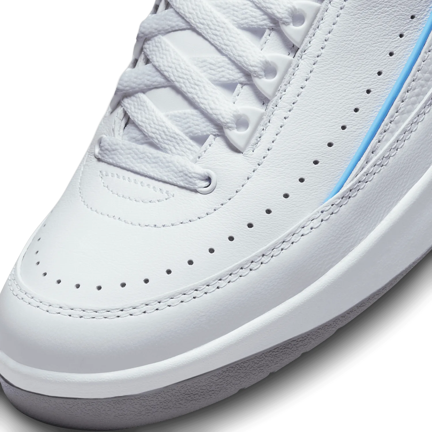 Air Jordan 2 Retro Low University Blue image 6