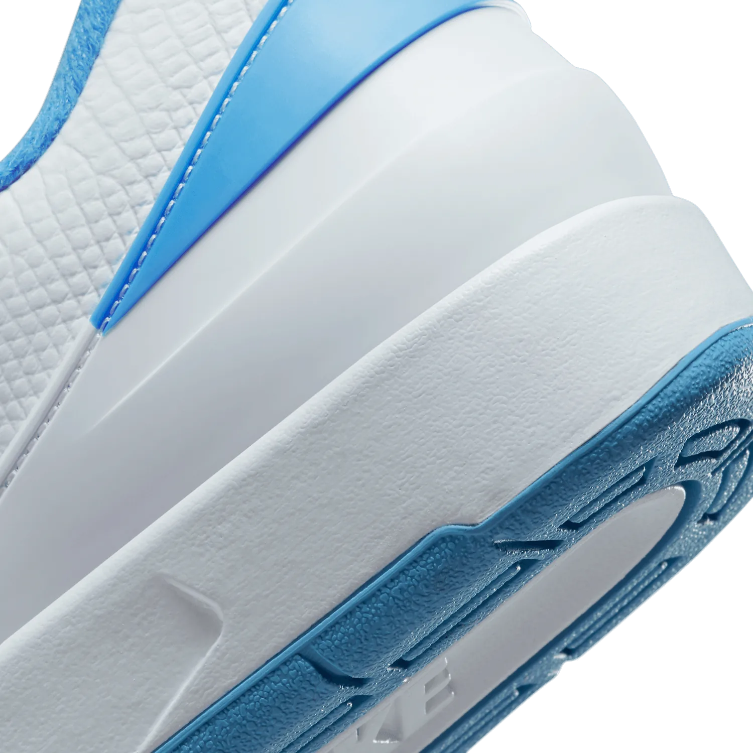 Air Jordan 2 Retro Low University Blue image 7