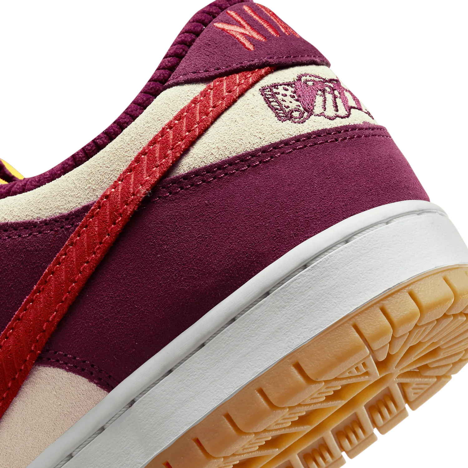 Nike SB Dunk Low Skate Like A Girl image 7