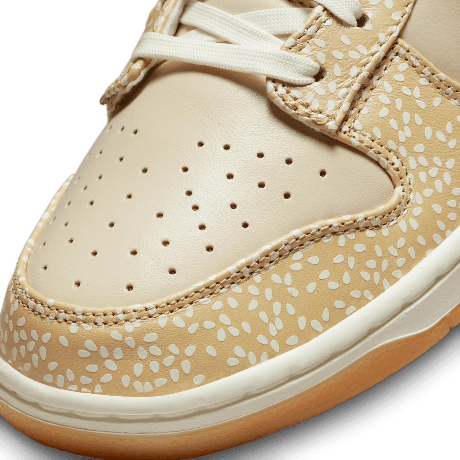 Nike Dunk Low Montreal Bagel Sesame image 5