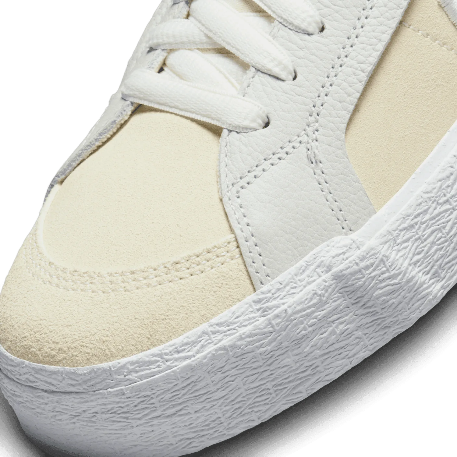 Nike SB Blazer Mid Warning Label Summit White image 6