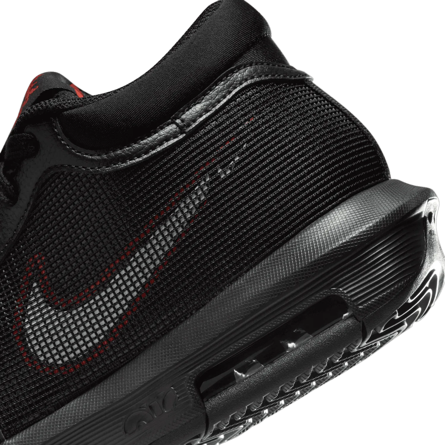 Nike LeBron Witness 8 Basketball image 7