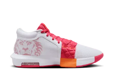 Nike LeBron Witness 8 Basketball