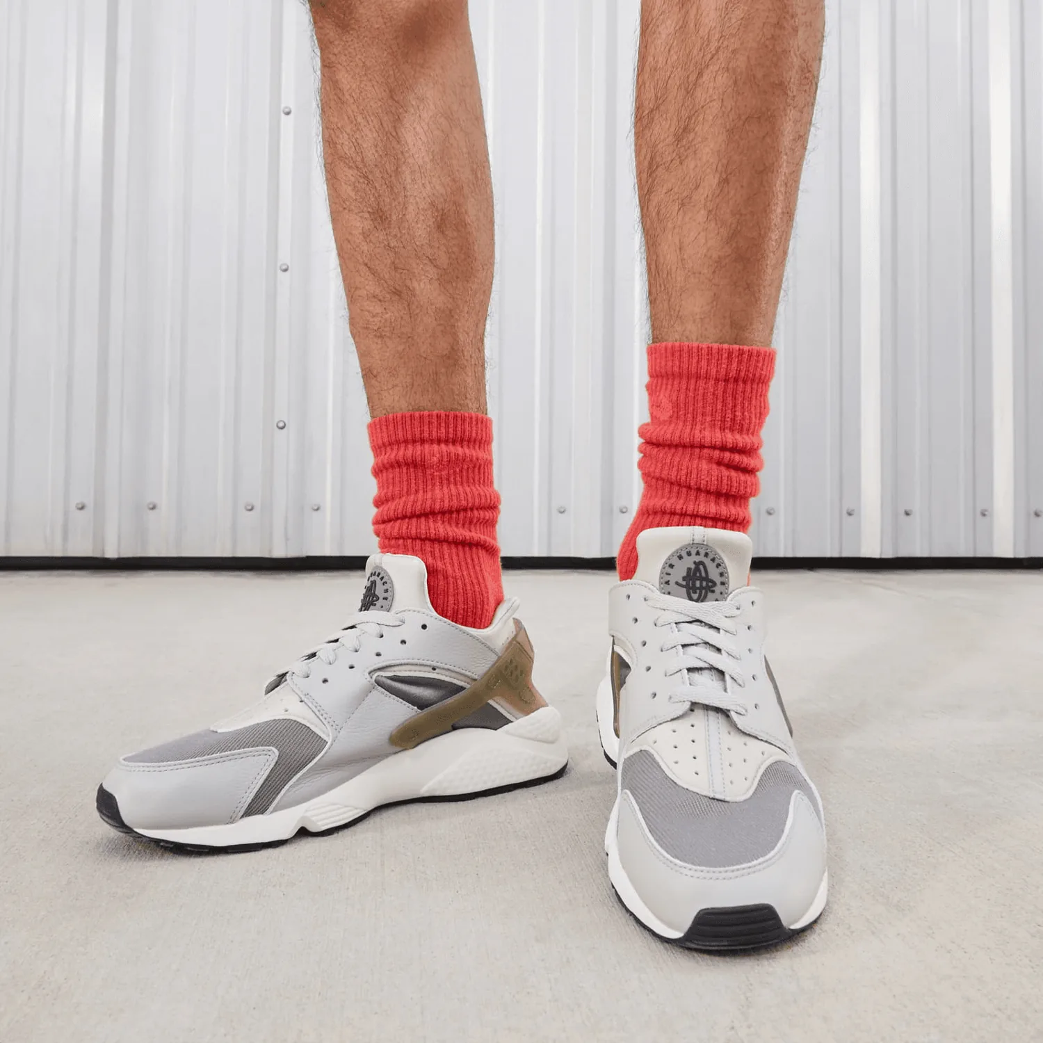 Nike Air Huarache Light Iron Ore Photon Dust image 10