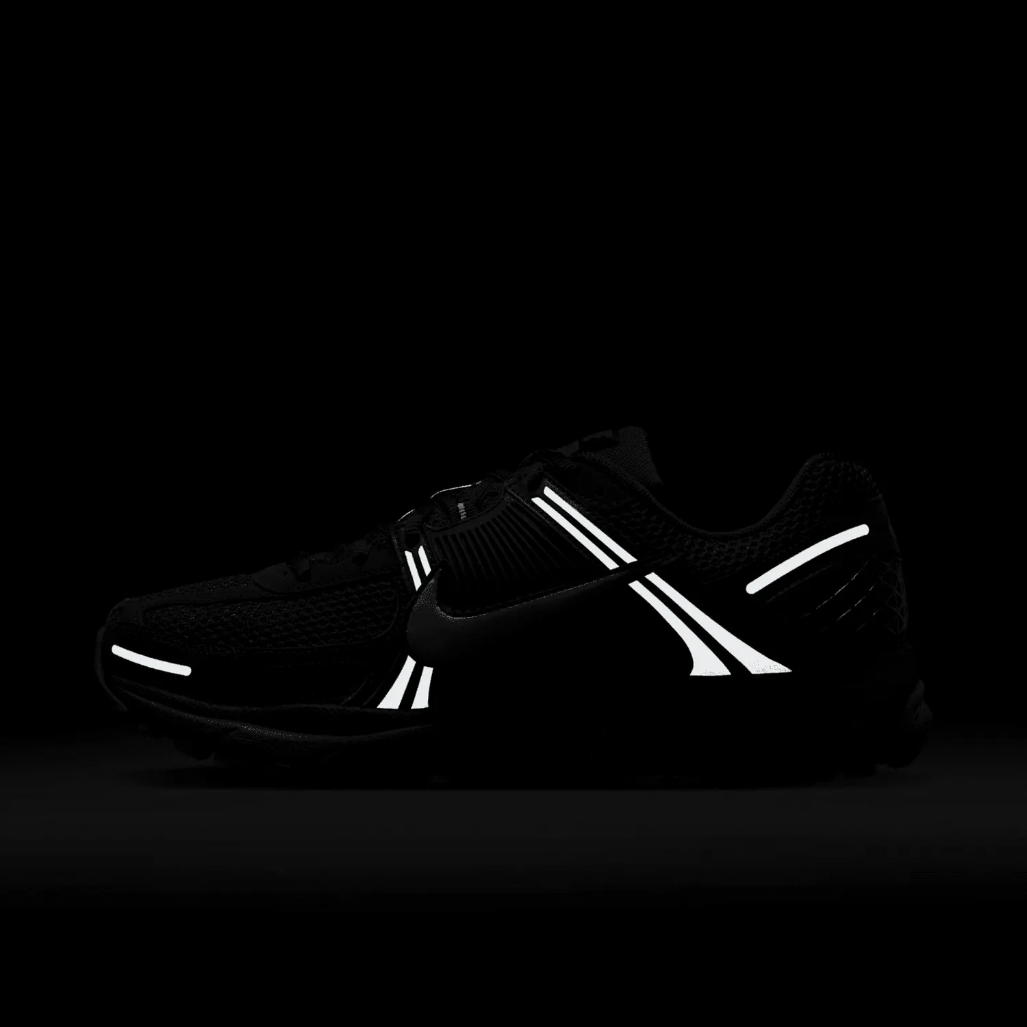 Nike Zoom Vomero 5 Black Pink Blast image 9