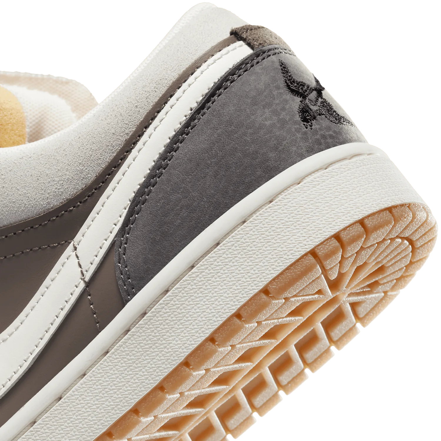Jordan 1 Low SNKRS Day Korea Magpie (2023) image 7