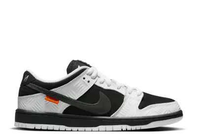 Nike SB Dunk Low Tightbooth