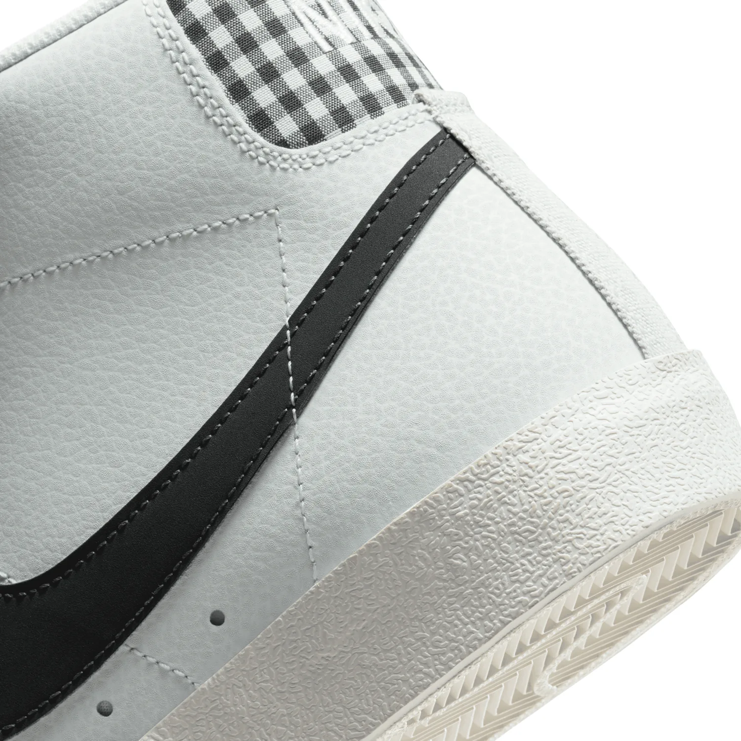 Nike Blazer Mid 77 Designed Fresh image 7