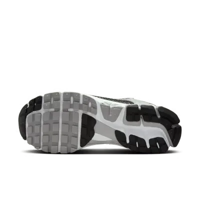 Nike Zoom Vomero 5 Metallic Silver Black