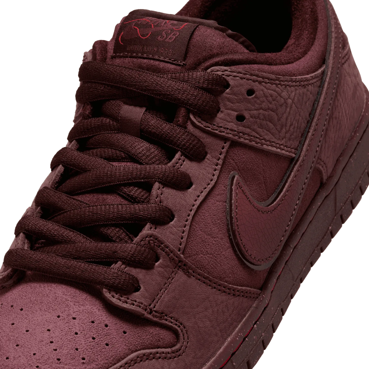 Nike SB Dunk Low City of Love Burgundy Crush image 5