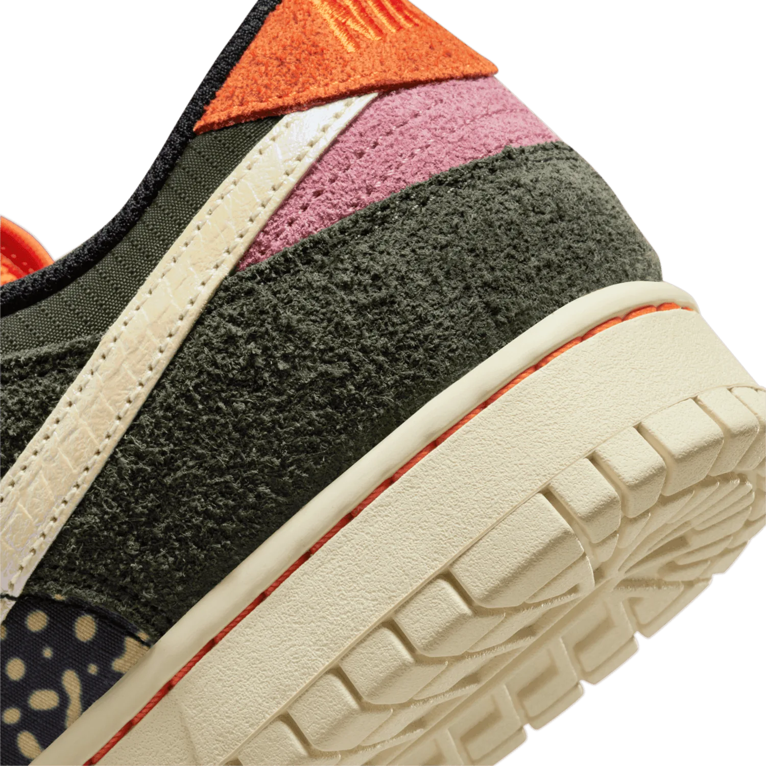 Nike Dunk Low SE Rainbow Trout image 8