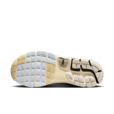 Nike Zoom Vomero 5 Supersonic